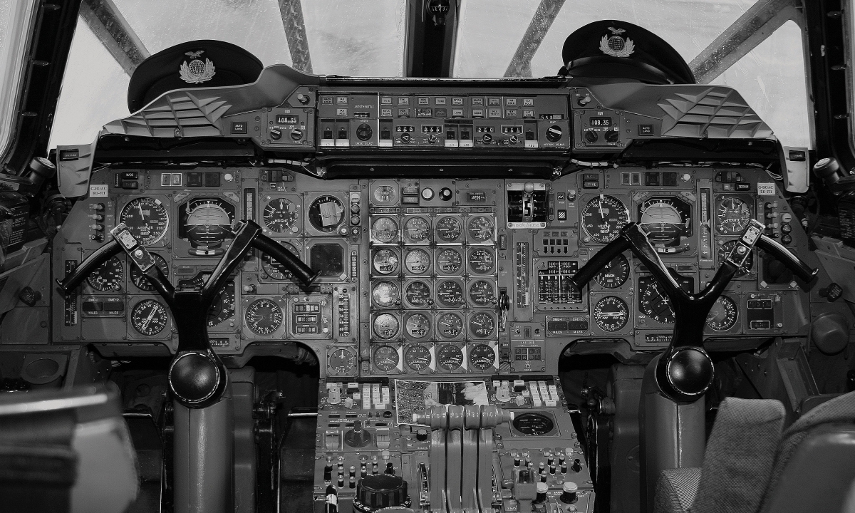 By Dana Robertson Creative Director and Founder of Neon. The Royal Mail celebrating the 40th anniversary of the first flight of Concorde Smiler Sheet researched and designed by Neon, was designed to capture and bring to life some of the more notable facts and events of the design and development of this extraordinary aircraft. Neon has been working with Royal Mail from its very first day. As well as the Royal Mail celebrating the 40th anniversary of the first flight of Concorde Smiler Sheet other projects have included products about the London 1908 and 2012 Olympic Games, as well as products celebrating 10 years of the London Eye, to name just a few… Idea, art direction and design by Neon Design & Branding Consultancy www.neon-creative.com