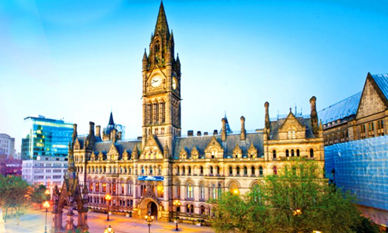 Manchester-Town Hall