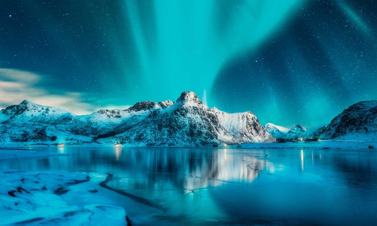 aurora borealis featuring in Moody's ESG brand launch advert